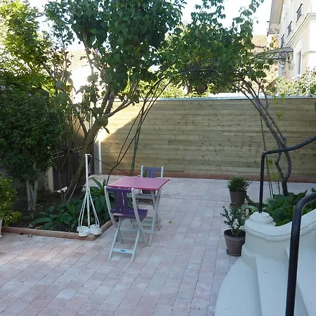 Maison Romantique Frühstückspension Le Perreux-Sur-Marne